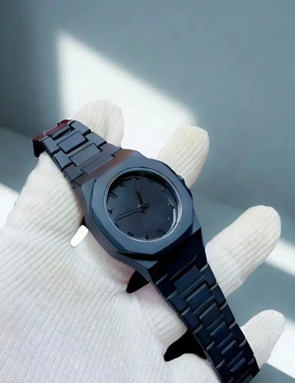 Black Arabic Aura Watch